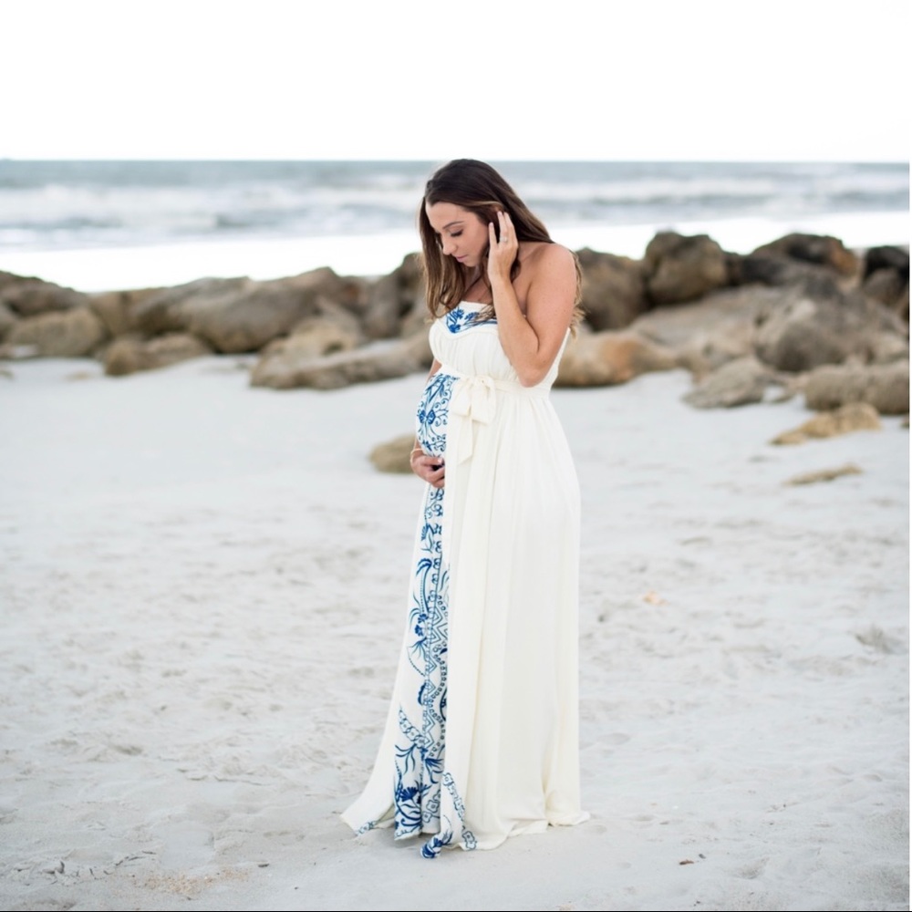 Maternity strapless dress